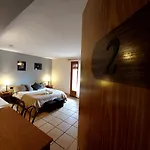 Pensión Tastavins 3*